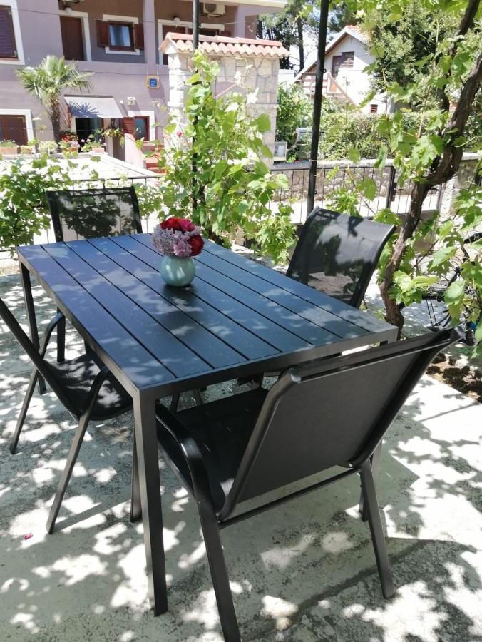 Apartman Barbara Cres Bagian luar foto